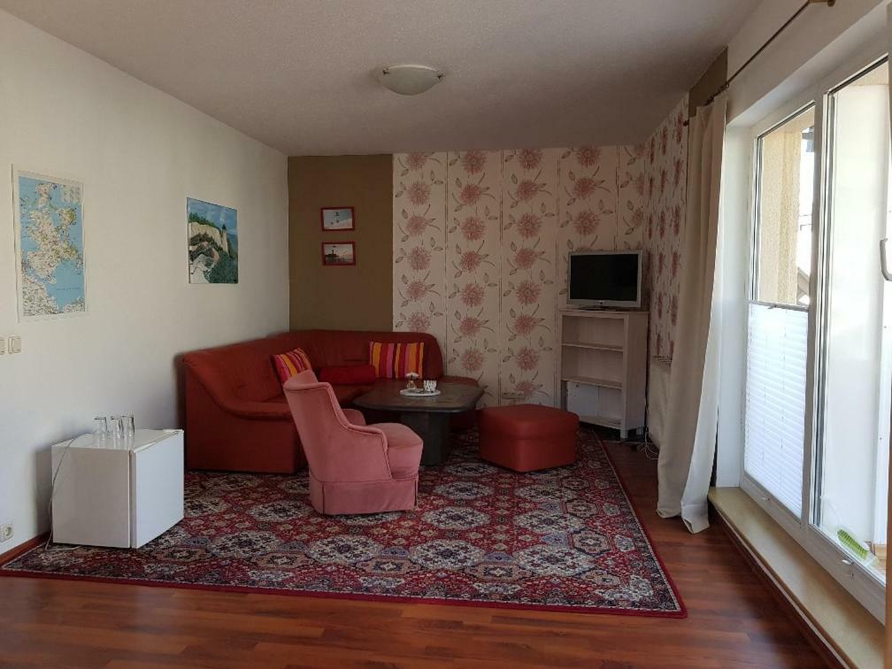 Pension Lenz - Haus Bruno Und Jesko Sassnitz Exterior foto